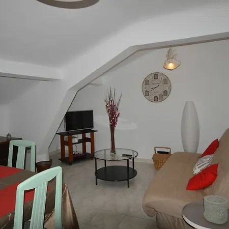 Apartment Good Value3 Bedrooms