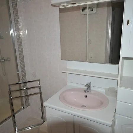 Good Value3 Bedrooms Apartment *