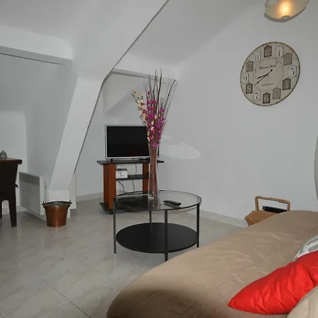Good Value3 Bedrooms *