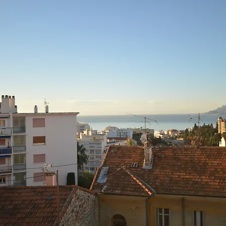 Good Value3 Bedrooms Apartment *